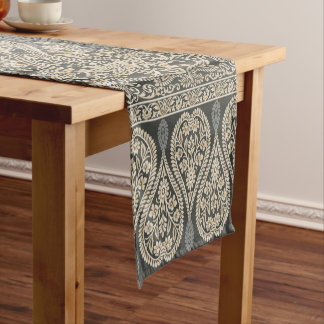 Ornamental Traditional Paisley design Kurzer Tischläufer
