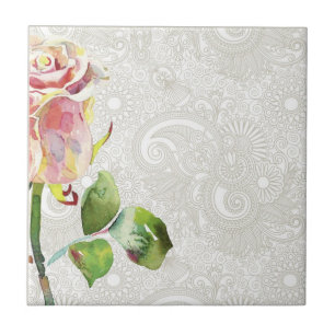 Ornates Blumenmuster mit rosa Wasserfarbenrose Fliese