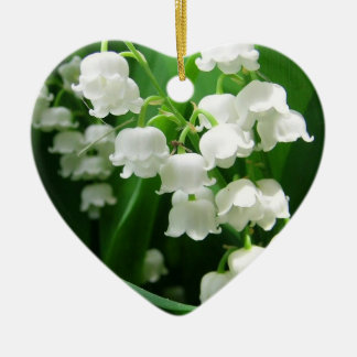 Ornement blanc du muguet