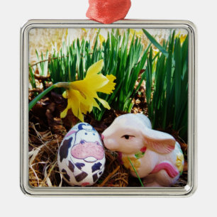 Ornement Carré Argenté Bunny de Pâques embrasser Oeuf de vache