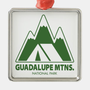 Ornement Carré Argenté Camping dans les montagnes du parc national de Gua