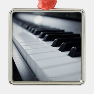 Ornement Carré Argenté Clés détaillées de piano
