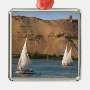 Ornement Carré Argenté Égypte, Assouan, Nil, voiliers felouques,