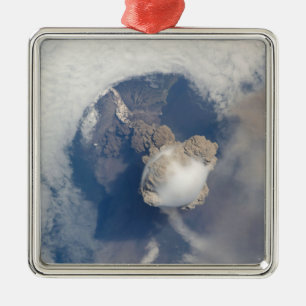 Ornement Carré Argenté Éruption du volcan Sarychev 2