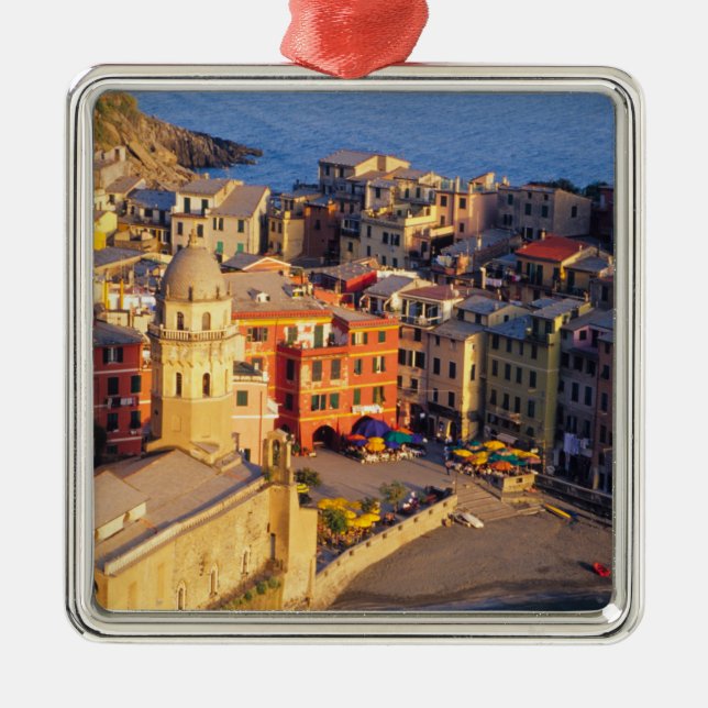 Ornement Carré Argenté Europe, Italie, Cinque Terre. Village de Vernazza (Devant)