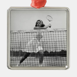 Ornement Carré Argenté Femme jouant au tennis