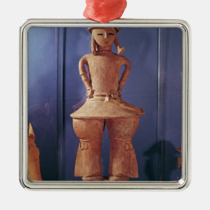 Ornement Carré Argenté Figure de Haniwa, 250-550