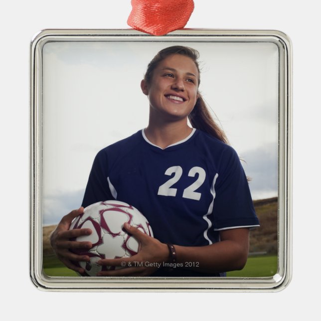 Ornement Carré Argenté footballeur de l'adolescence de fille tenant le (Devant)