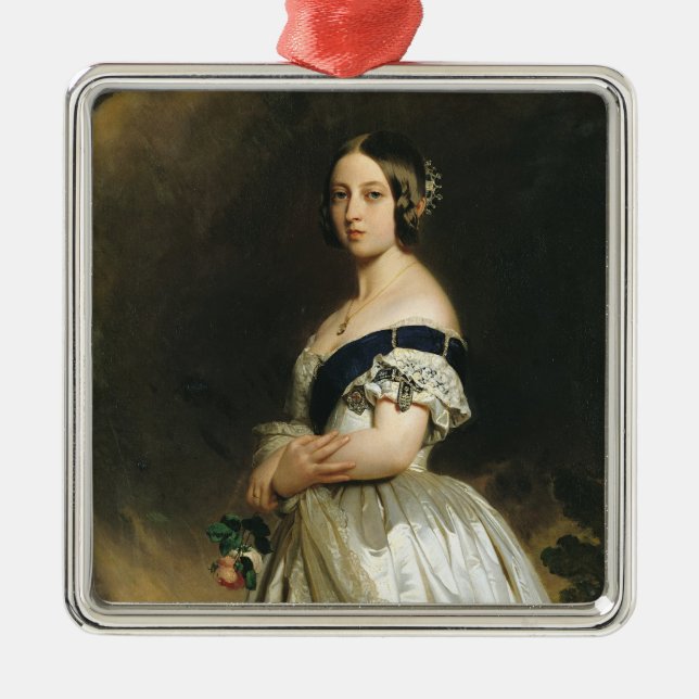 Ornement Carré Argenté La Reine Victoria 1842 (Devant)
