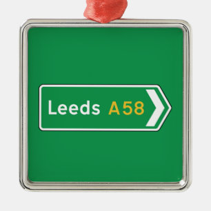 Ornement Carré Argenté Leeds, panneau routier BRITANNIQUE