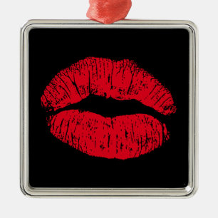 Ornement Carré Argenté Lèvres de baiser rouge sur noir