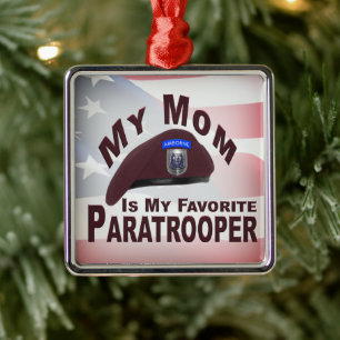 Ornement Carré Argenté Maman est mon parachutiste préféré Noël