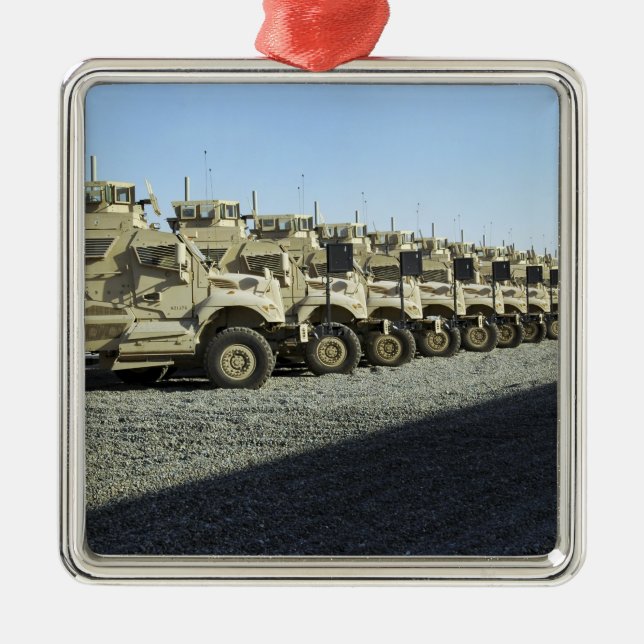 Ornement Carré Argenté MaxxPro (Devant)