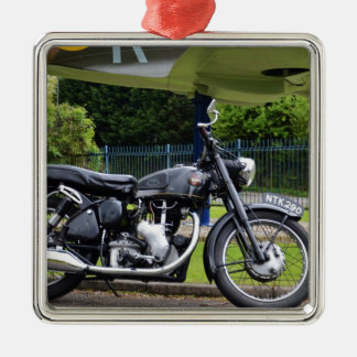 Ornement Carré Argenté Moto Et Spitfire