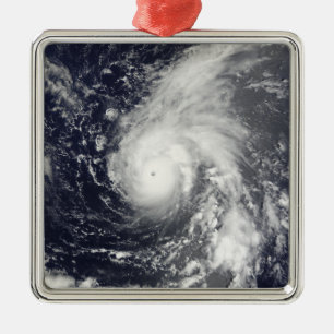 Ornement Carré Argenté Ouragan Vamco dans l'océan pacifique