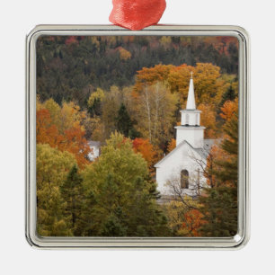 Ornement Carré Argenté Paysage d'automne avec église, Vermont, États-Un