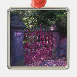 Ornement Carré Argenté Portes à Strawberry Fields Liverpool