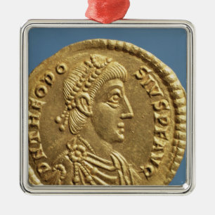 Ornement Carré Argenté Solidus de Theodosius I le grand drapé
