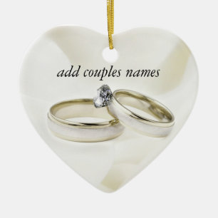 Ornement Cœur En Céramique Anneaux mariages sur satin