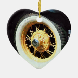 Ornement Cœur En Céramique Roue de voiture en gros plan