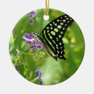 Ornement de papillon de jardin