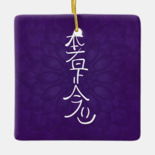 Ornement En Céramique Chéri Sha Ze Sho Nen de Reiki dans le pourpre