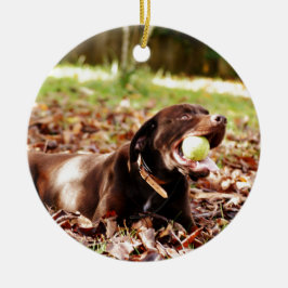 Ornement En Céramique Chocolat Labrador Jouer Avec Ball