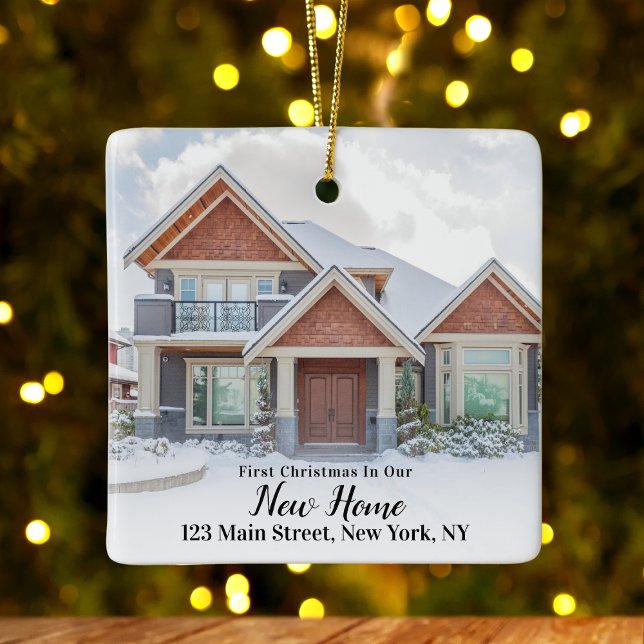 Ornement En Céramique Custom 2 Photo First Christmas Nouveau domicile Ad (Custom 2 Photo First Christmas New Home Address Ceramic Ornament
)