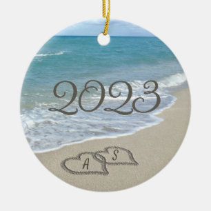 Ornement En Céramique Deux Coeurs de sable sur la plage