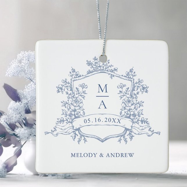 Ornement En Céramique Dusty Blue Classic Floral Crest Wedding Photo  (Créateur téléchargé)