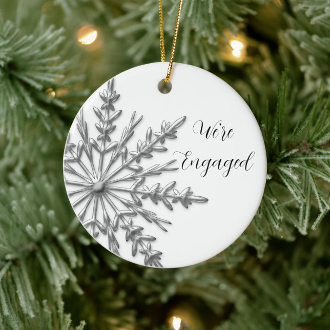 Ornement En Céramique Faux Silver et White Winter Snowflake Fiançailles (Arbre)