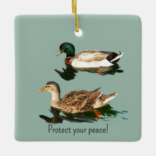 Ornement En Céramique Les canards. Protégez votre paix