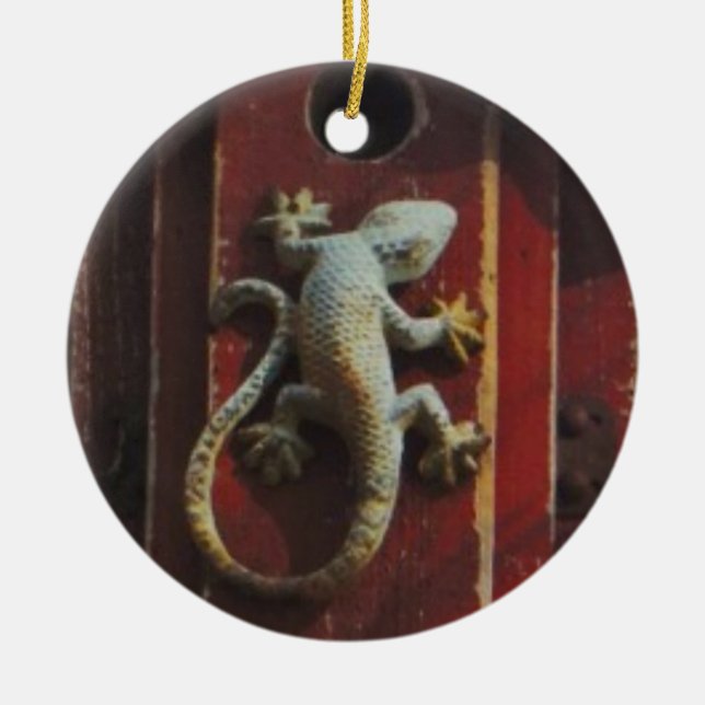 Ornement En Céramique lézard gris sur bois usé (Devant)