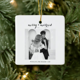 Ornement En Céramique Merry & Married - Personalized Newlywed Christmas 