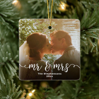 Ornement En Céramique Mr & Mrs Elegant Script Overlay Double Side Photo