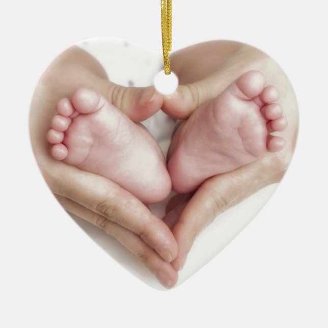 Ornement En Céramique Pieds de bébé dans des mains de mère (Devant)