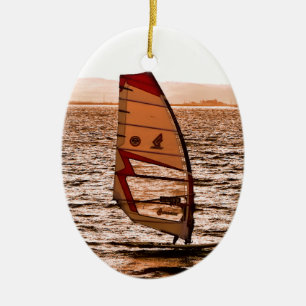 ORNEMENT EN CÉRAMIQUE PLANCHE À VOILE