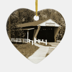 Ornement En Céramique Pont couvert