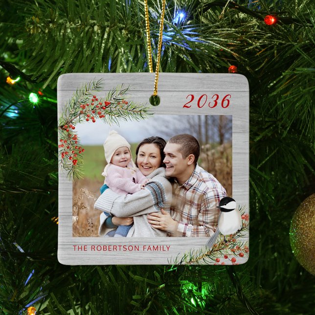 Ornement En Céramique Rustique Photo de famille Chickadee de Noël (Créateur téléchargé)