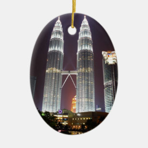 Ornement En Céramique Tours Petronas à Kuala Lumpur la nuit