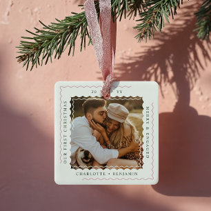Ornement En Céramique Vague minimale moderne Premier Noël Engagé Photo