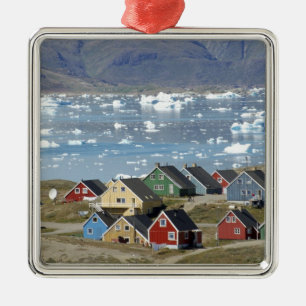 Ornement En Métal Architecture colorée de la ville, Narsaq,