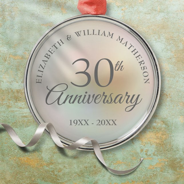 Ornement En Métal Beau Pearl 30e anniversaire de Mariage (Beautiful Pearl 30th Wedding Anniversary Metal Ornament)
