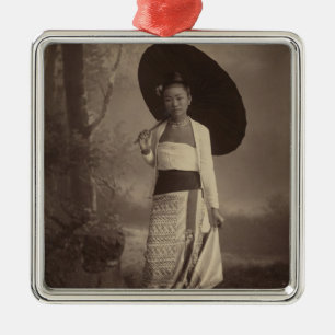 Ornement En Métal Dame birmanne