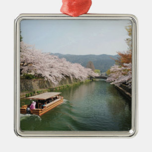 Ornement En Métal Japon, Kyoto. Fête des fleurs sur le bateau