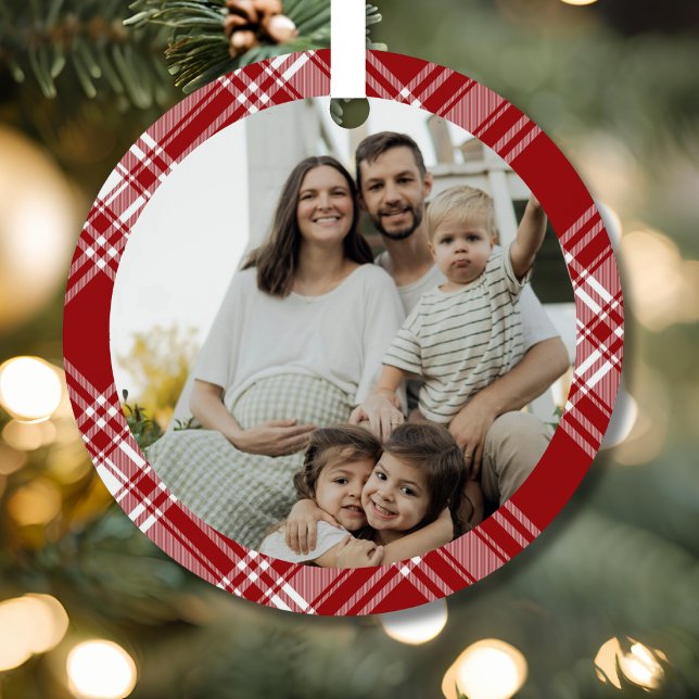 Ornement En Métal Red White Tartan Plaid Family Photo Ornament (Créateur téléchargé)