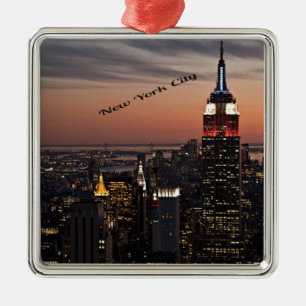 Ornement En Métal Skyline de New York la nuit