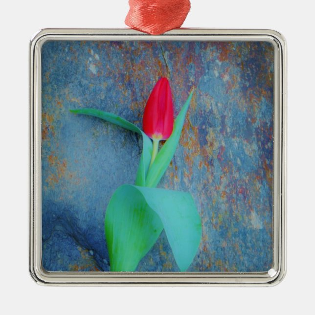 Ornement En Métal Tulipe rouge sur ardoise gris bleu (Devant)