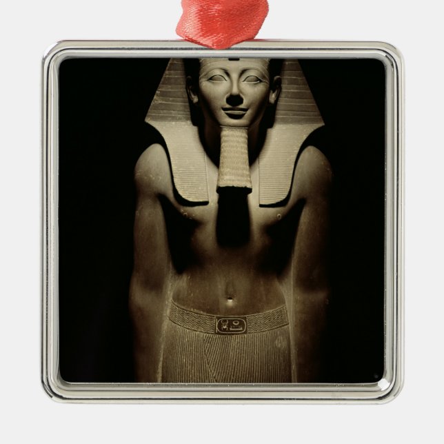 Ornement En Métal Tuthmosis III (Devant)