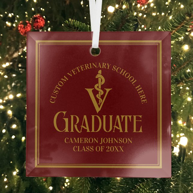 Ornement En Verre Maroon Vétérinaire École Graduation Noël (Créateur téléchargé)
